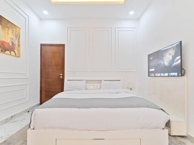 Fully furnished 2bedroom apartment